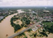 Hampir Sepekan Puluhan Rumah Desa Suka Jadi Masih Terendam Air