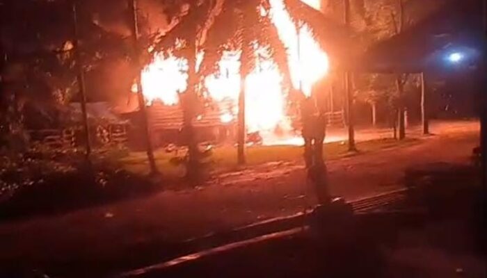 Satu Rumah Ludes Terbakar di Kampung Marlempang