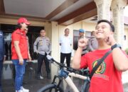 Kapolres Aceh Tamiang Berikan Sepeda Baru Kepada Amin, Garang Berikan Apresiasi
