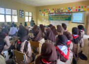 Anggota Satgas TMMD Ke-126 Kodim 0106/Aceh Tengah Berikan Wawasan Kebangsaan Kepada Siswa/i SMAN 18 Takengon