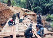 Pembangunan Jembatan Program TNI Manunggal Membangun Desa (TMMD) Ke-126 Kodim 0106/Aceh Tengah Sudah Mencapai 50 Persen