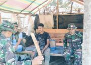 Anggota Satgas TMMD ke-126 Kodim 0106/Aceh Tengah Komsos Dengan Warga Disela-Sela Waktu Istirahat