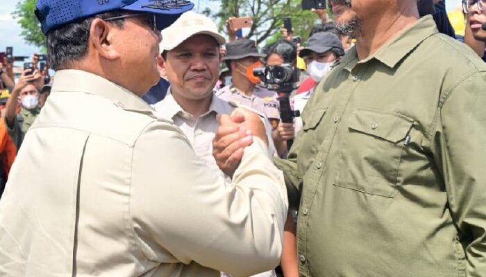 Disambut Bupati Aceh Tamiang, Presiden Prabowo Pastikan Huntara Siap Difungsikan Segera