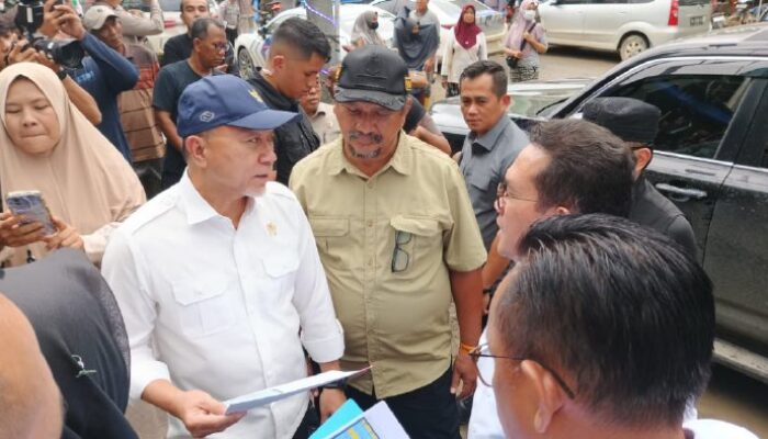 Wakil Bupati Aceh Tamiang Dampingi Mendikdasmen Pimpin Upacara Hari Pertama Sekolah di SMAN 4 Kejuruan Muda